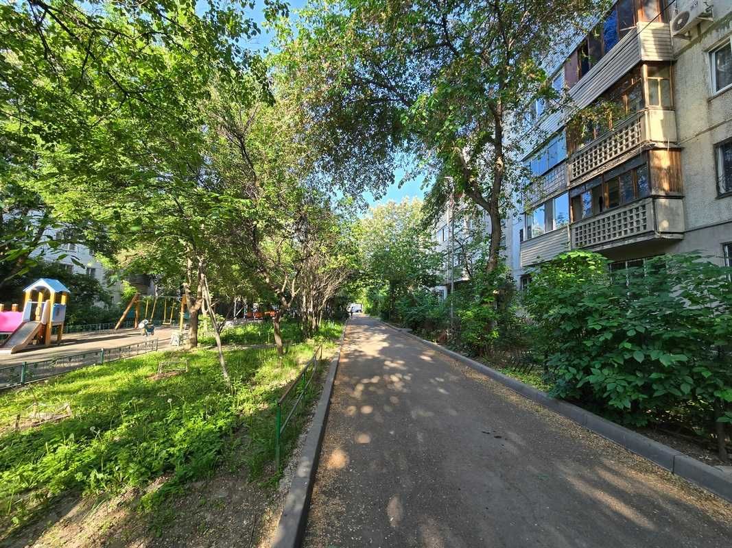 Продам 3 комнатную квартиру мкр Алмагуль