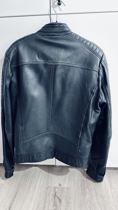 Geaca piele marimea M in stare foarte buna