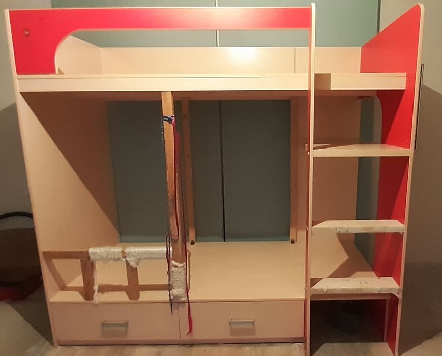 Кровать двухярусная