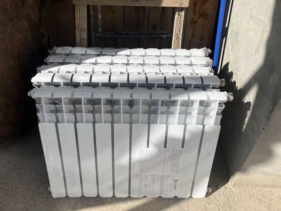 Radiator sotiladi yangi Dorff