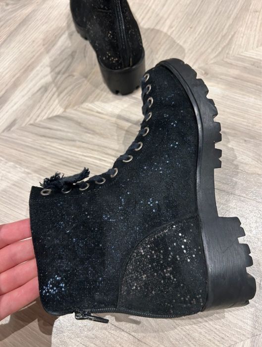 Ghete din piele intoarsa Marelbo marimea 36.5