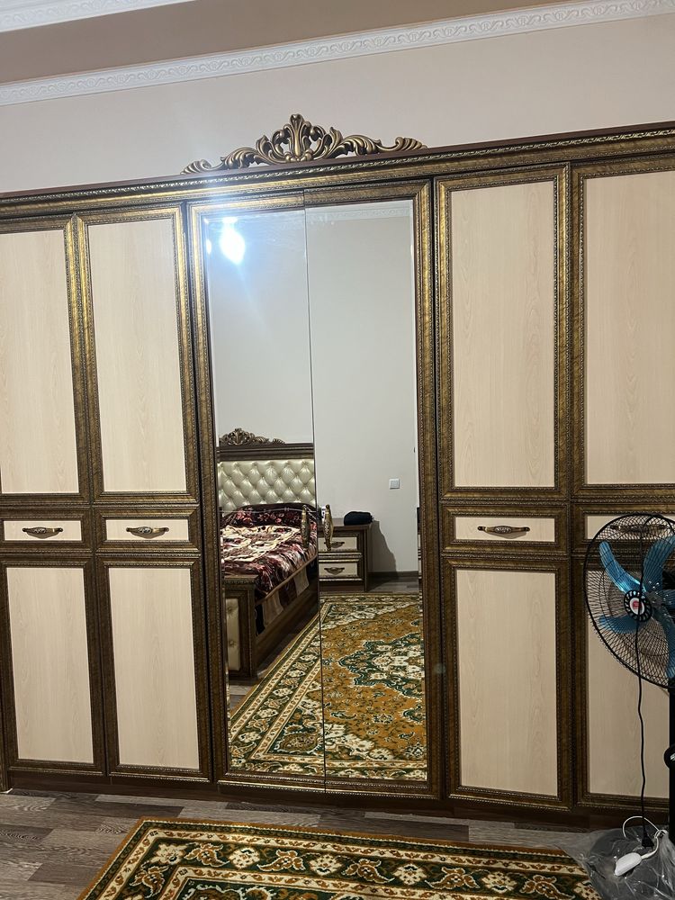 Продаетьса спальный гарнитур срочна