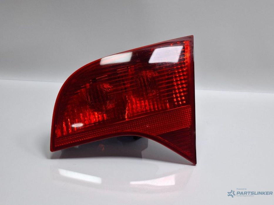 Stop de pe haion dreapta AUDI A4 III Avant 8ED, B7 2004 - 2008 TDI BKE, BRB 8E9945094