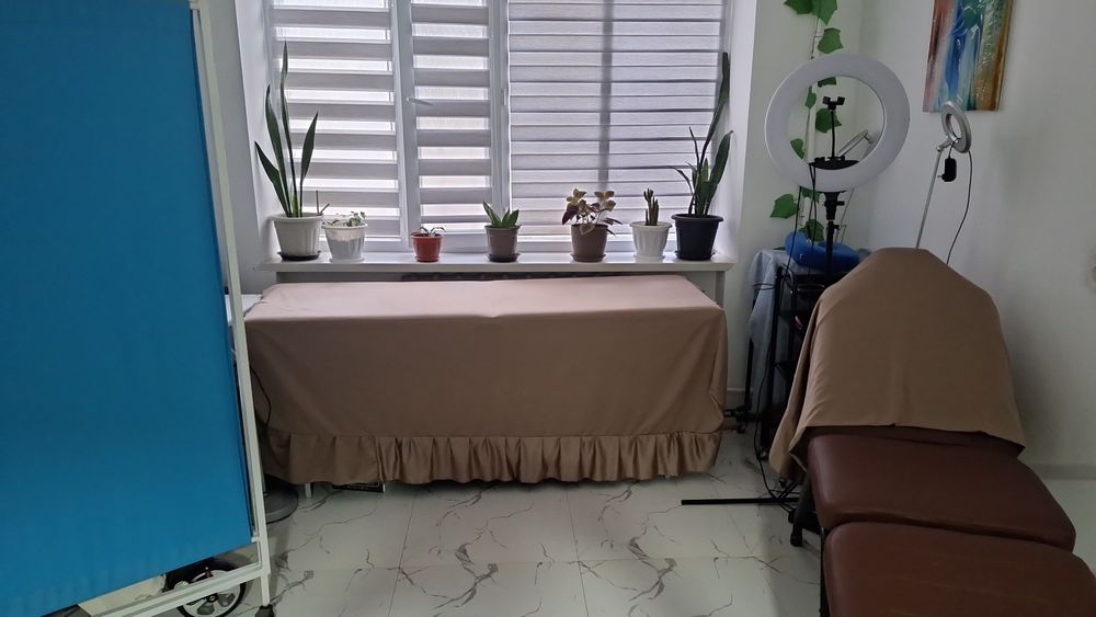 Сдаю  комнаты в салоне  на 4 человек