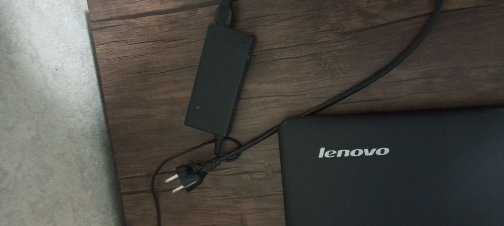 Lenovo noutbuk 2 milion