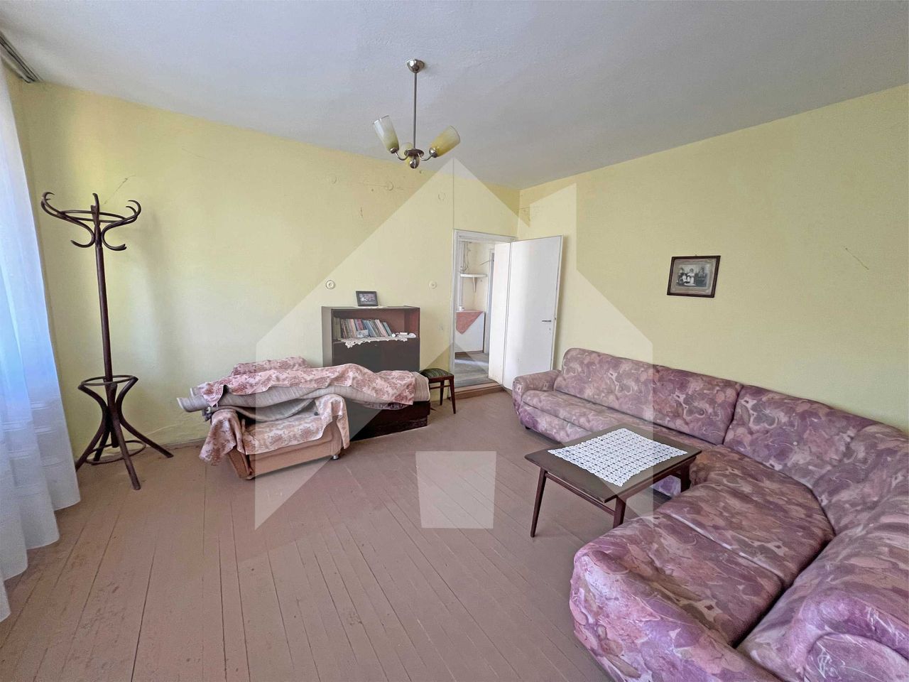 Продава се Етаж от къща в Нови пазар - 110 кв.м за 510 €/кв.м - Снимка #14
