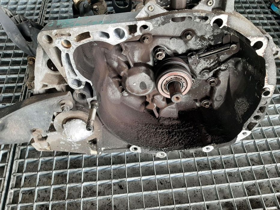 cutie viteze manuala  renault modus 1 1.5 dci k9kj750  7701717733  jr5113
