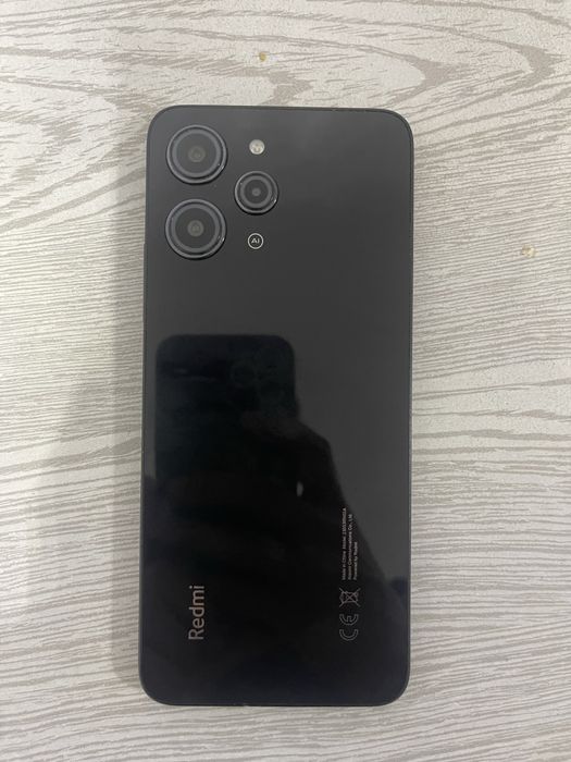 Продаю Redmi 12.