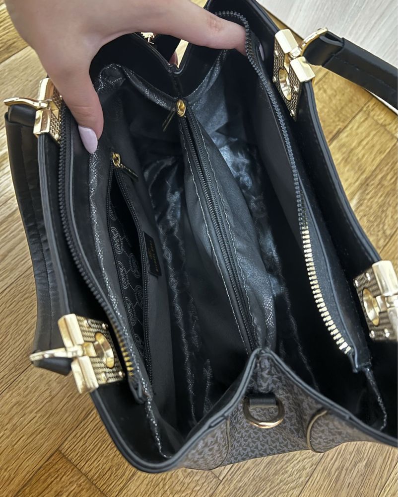 Чанта Michael Kors