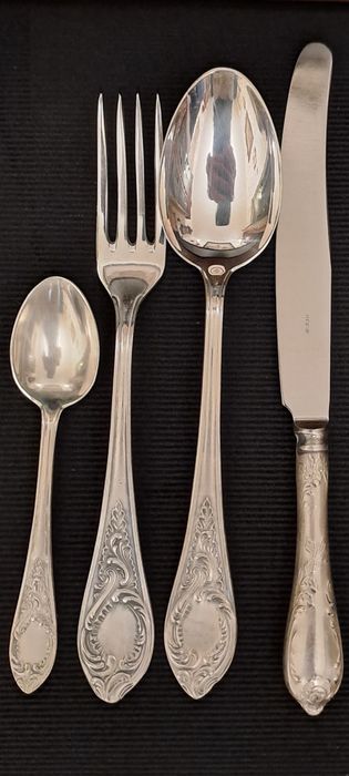 Set tacâmuri argintate