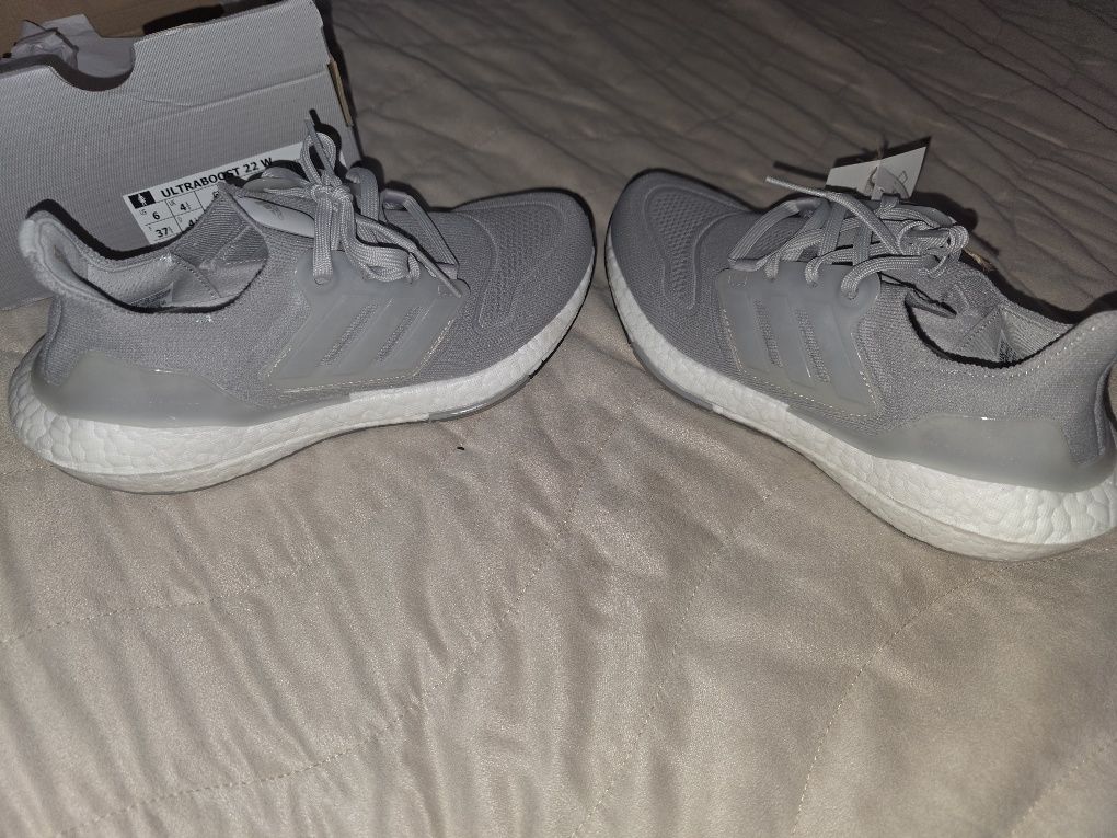 Adidas ultraboost 22