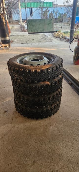 Продаются 4 шины на Ниву. В отличном состочнии. Торг.