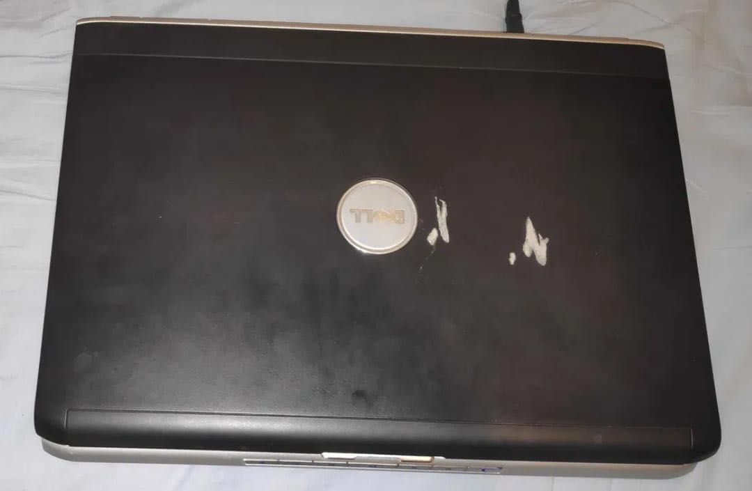 Laptop DELL Inspiron 1521 - 2GB RAM - 169GB, Procesor TL-58