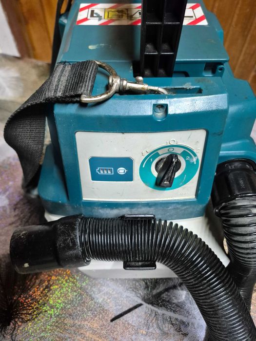 Aspirator Makita DVC 750L 18v