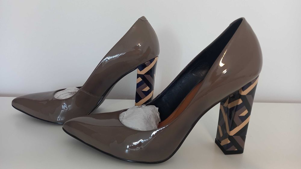 DONNA ITALIANA Дамски обувки, бежов/кафяв цвят с цветен ток