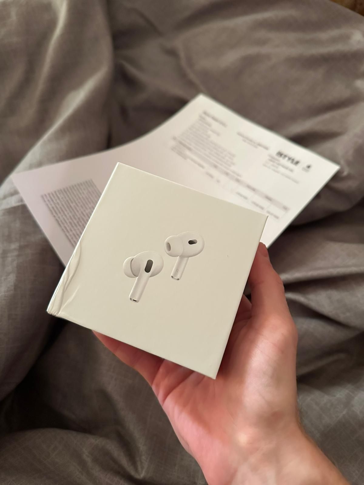 AirPods Pro2 USB-C - sigilate, factura iStyle