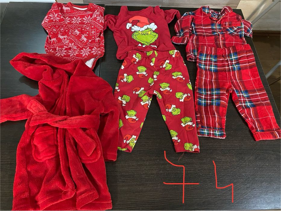 Hainute Mos Craciun 74-80