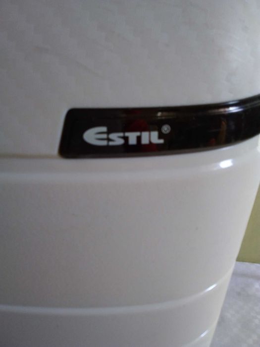 Малък твърд куфар Estil