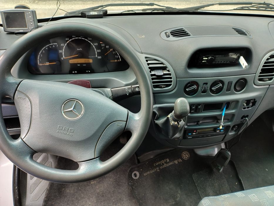Vând Mercedes sprinter