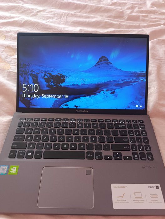 Vând Laptop ASUS VivoBook 15 X512FL