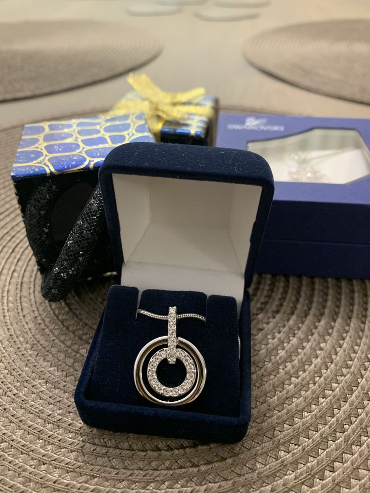 Гривна и колиета Swarovski