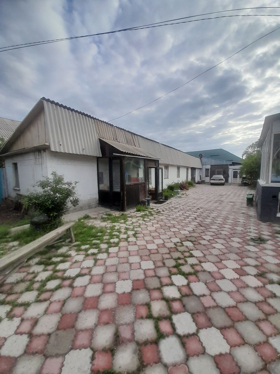 Продам дом  в ипподроме срочно