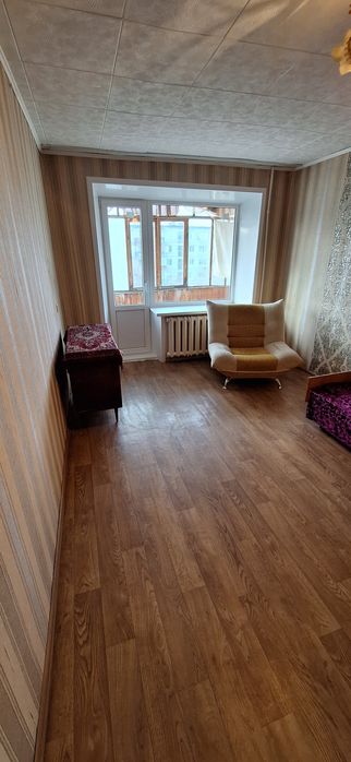 Продам 1 комн., 13 мкр., 4 этаж неугловая.