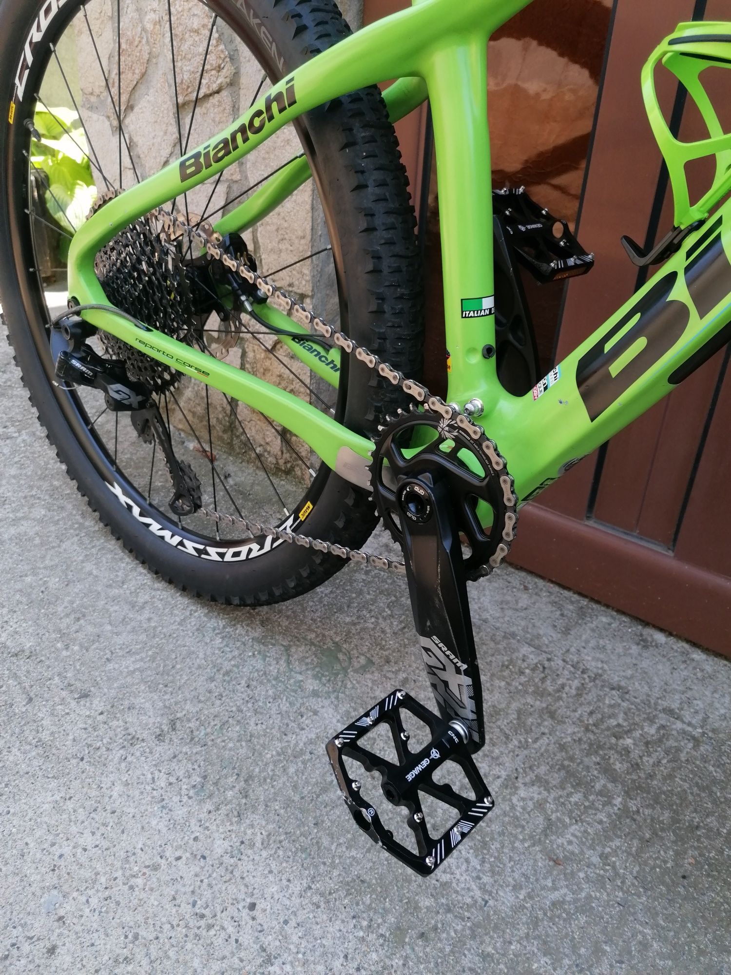 Bianchi  27,5 цола карбон 9,4кг. SRAM  1*12