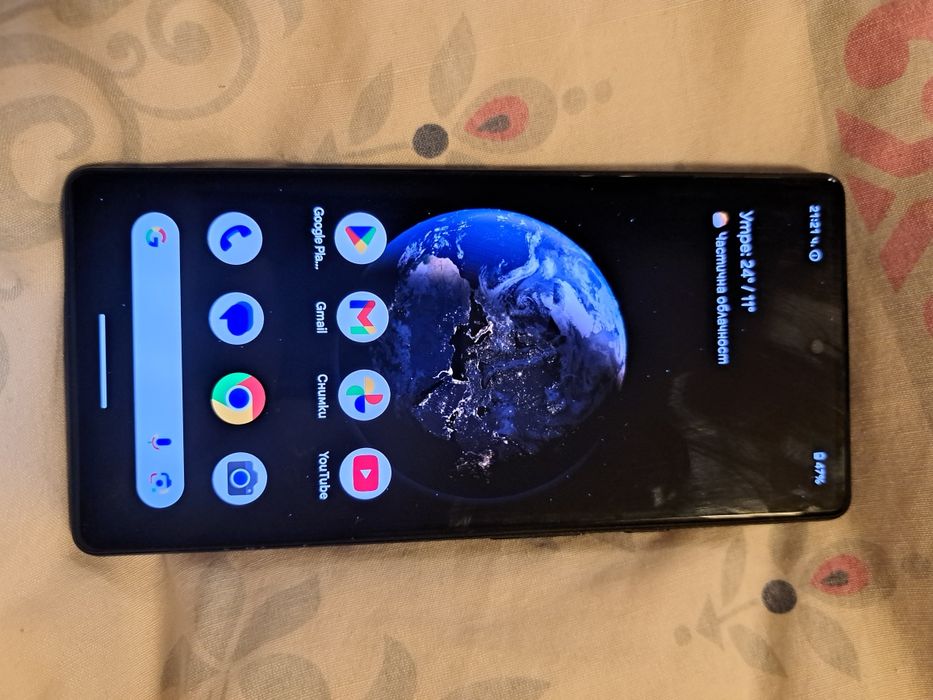 Google Pixel 6 телефон