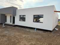 Casa paleu la gri
