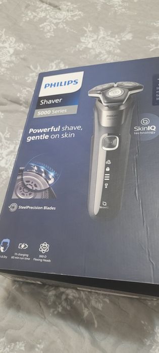 Aparat de ras Philips