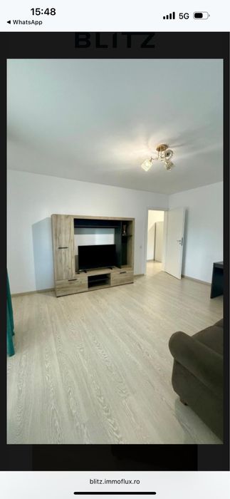 Inchiriez apartament in regim hohelier