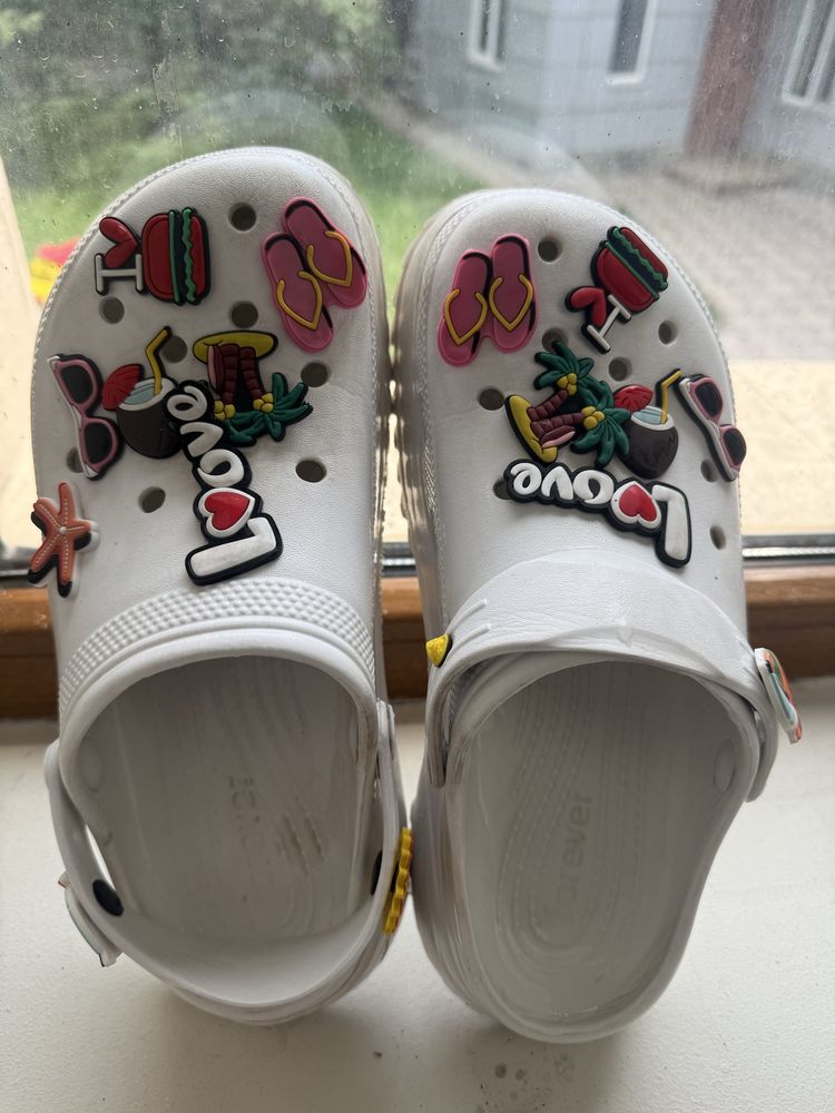 Шлепки типа crocs - forever