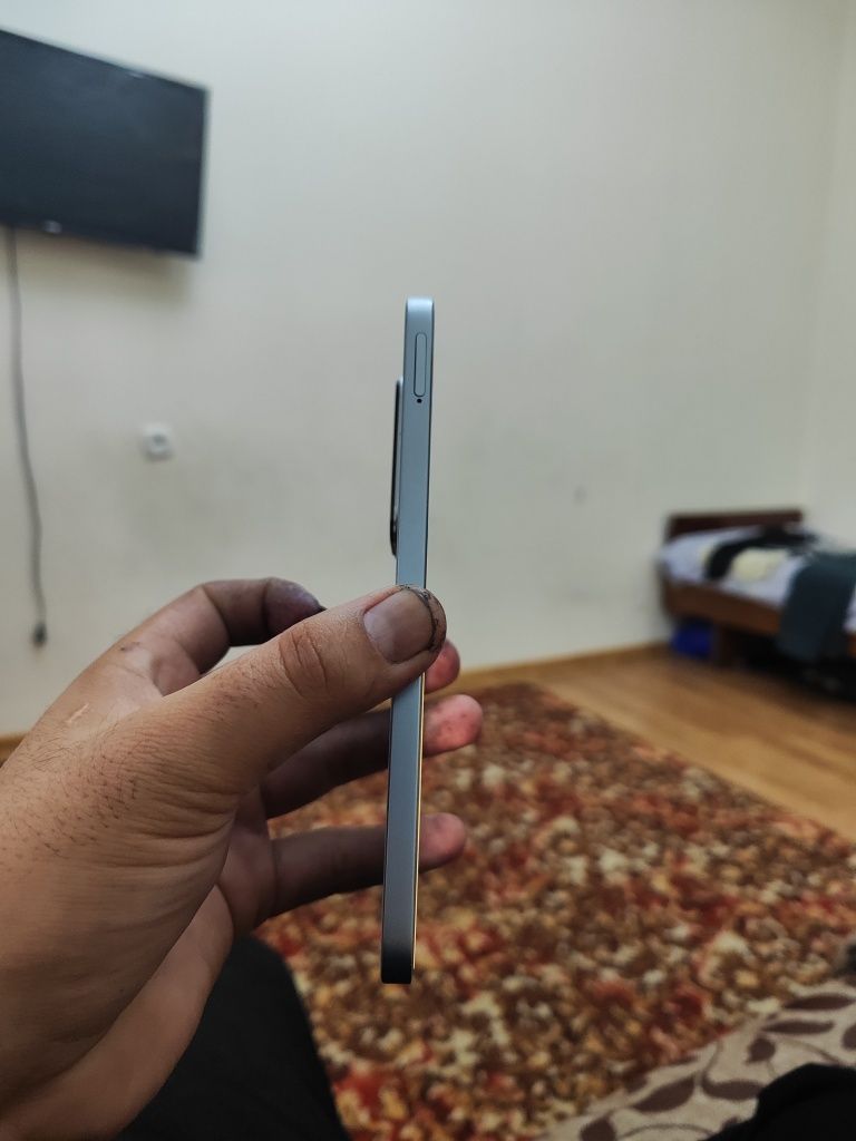 Honor 200 lite holati yangi