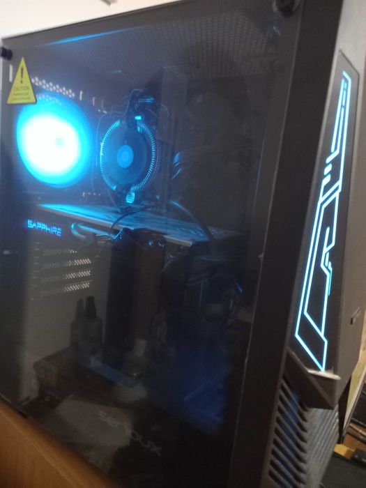 Pc Gaming cu Monitor 80 cm