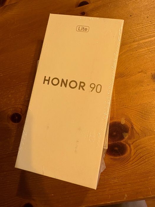 Телефон Honor 90 lite