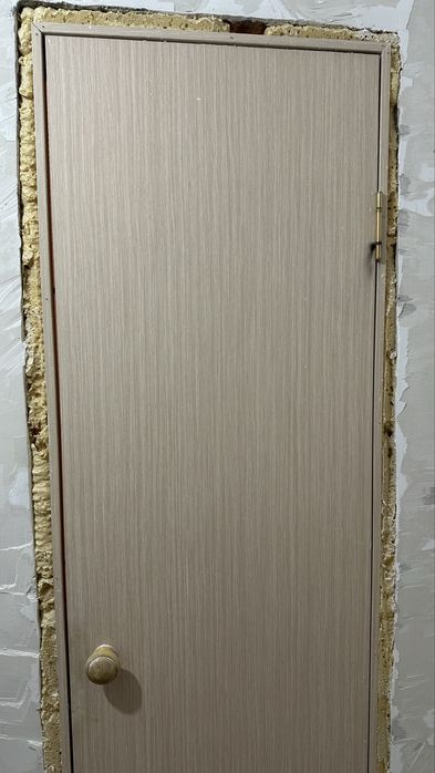 Продам дверь межкомнатную, только писать,НЕ ЗВОНИТЬ