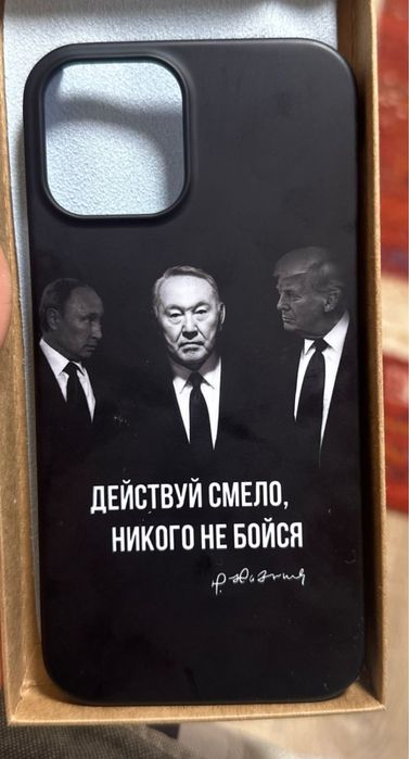 Чехол на айфон 12