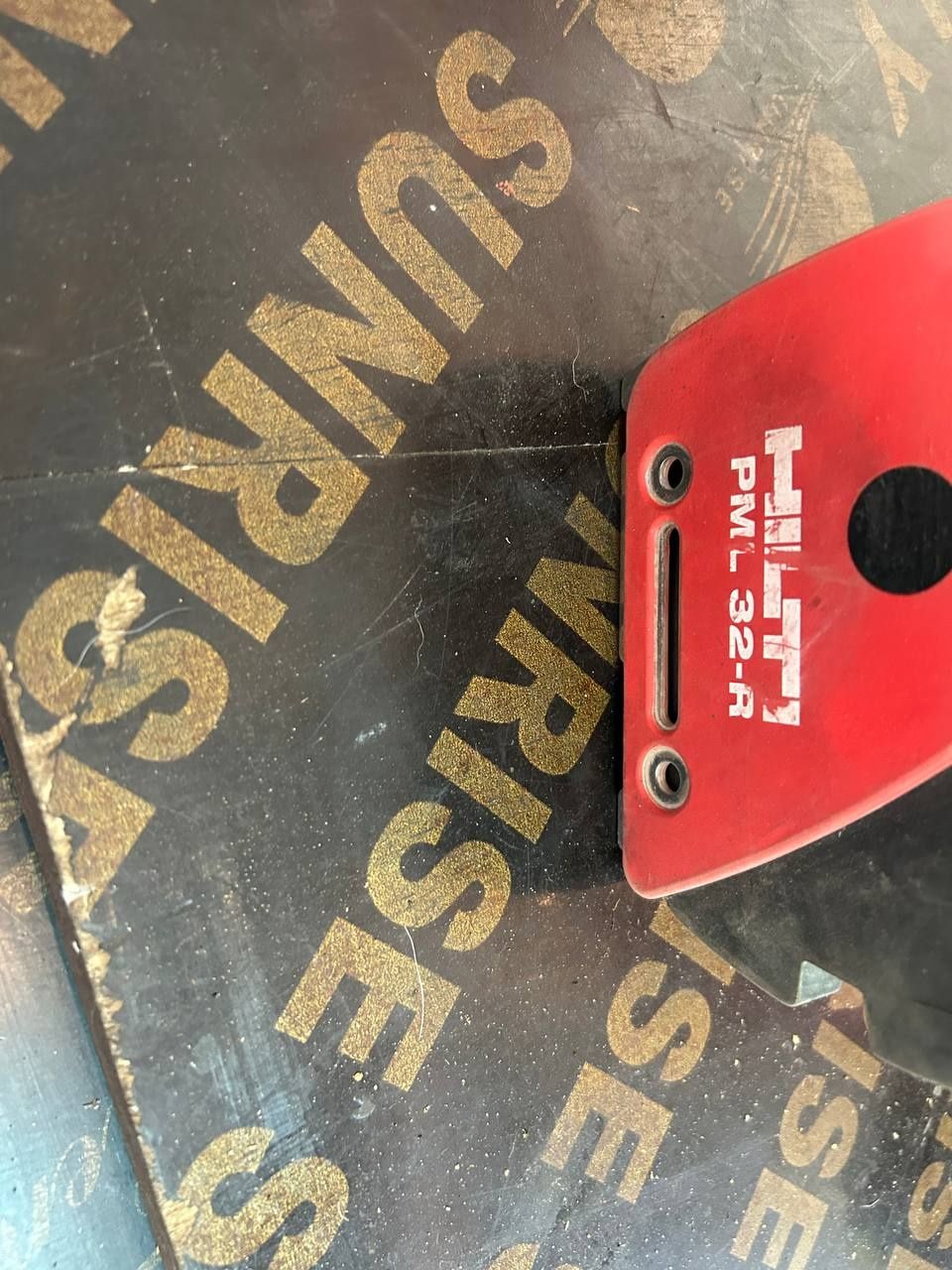 Лазерен нивелир ХИЛТИ HILTI