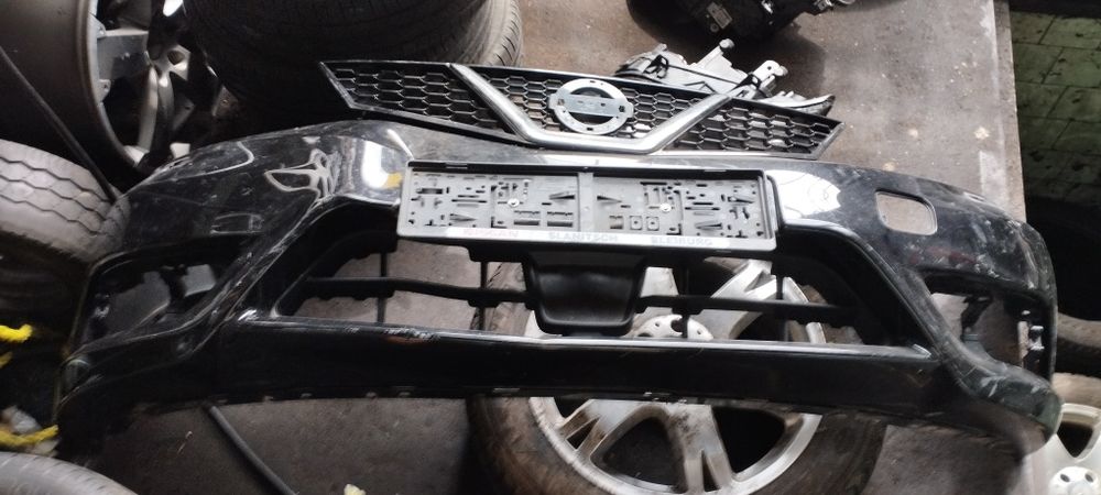 Предна броня за Nissan pulsar със забележки