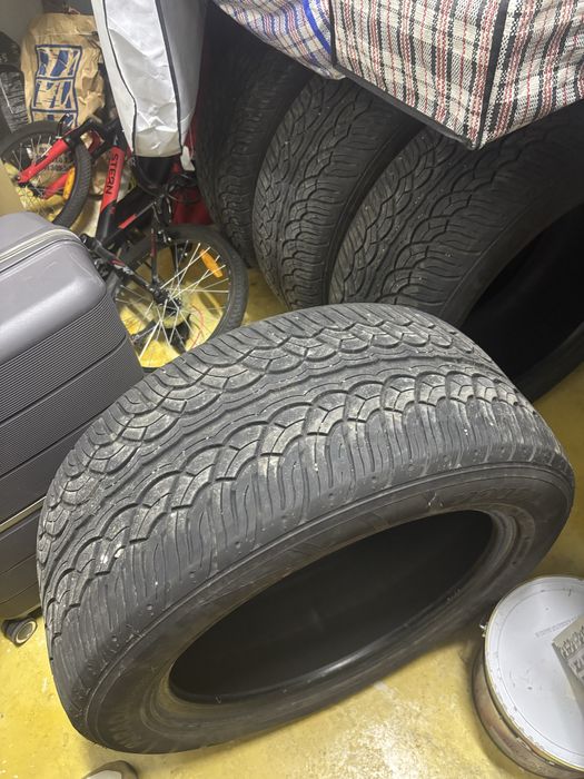 Шины на автомобиль Yokohama 235/50 R20 BluEarth XT