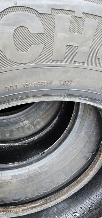 Anvelope 295 80 R 22.5 Continental de direcție și de tracțiune.