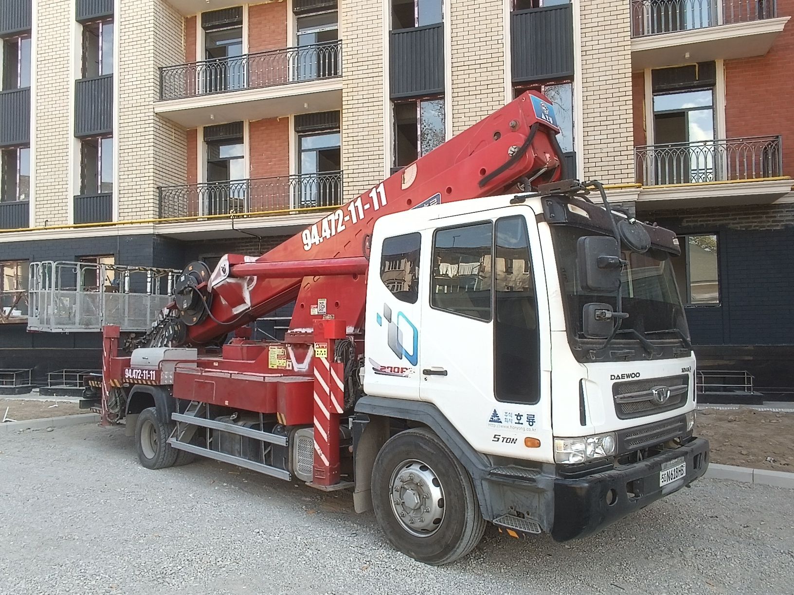 Автовишка хизмати 30,45м