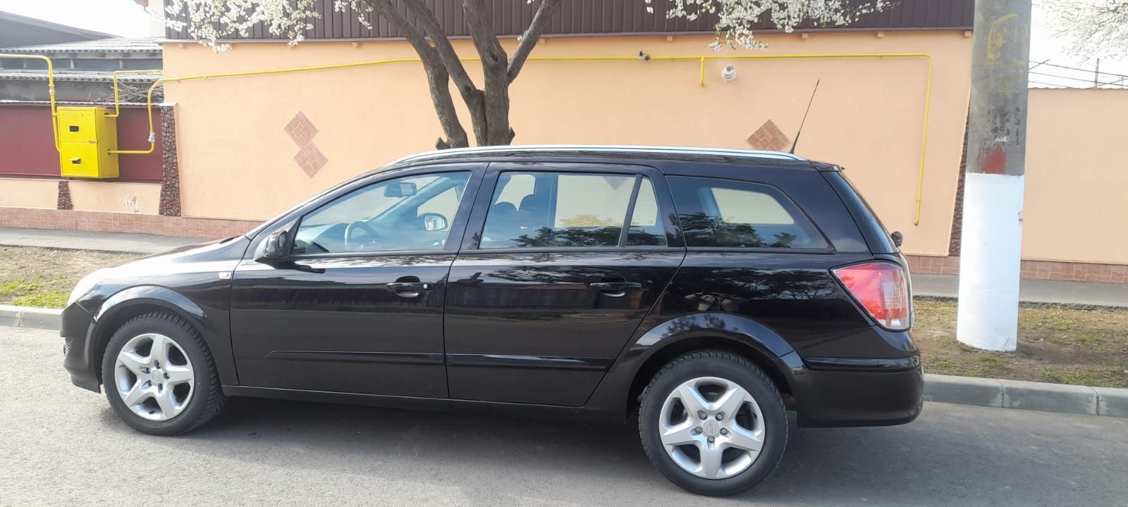 Opel Astra h An 2008 1.6 benzină twinport 105cp