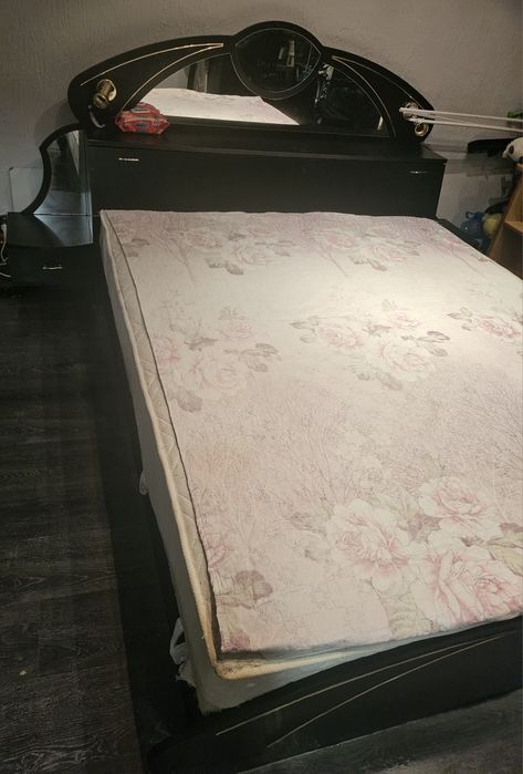 Спалня в комплект с тоалетка