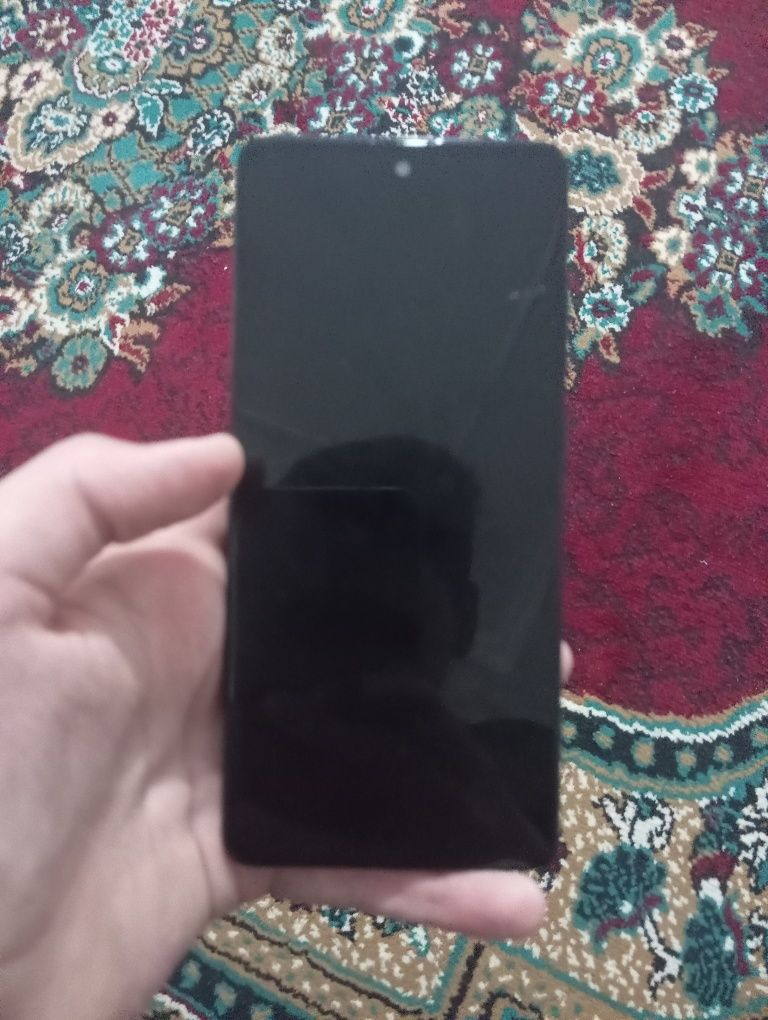 Samsung galaxy A51 sotiladi srochna