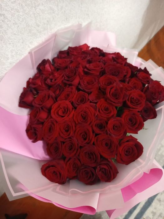 Букет свежих роз , 75 штук