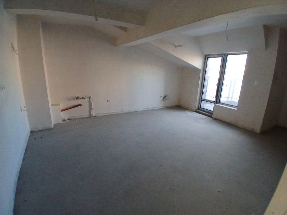 Продава се Тристаен апартамент в Пловдив, Кършияка - 99 кв.м за 2004 €/кв.м - Снимка #3