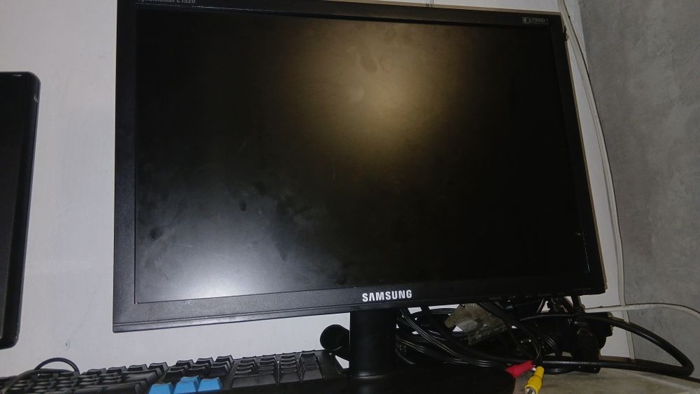 Монитор samsunga