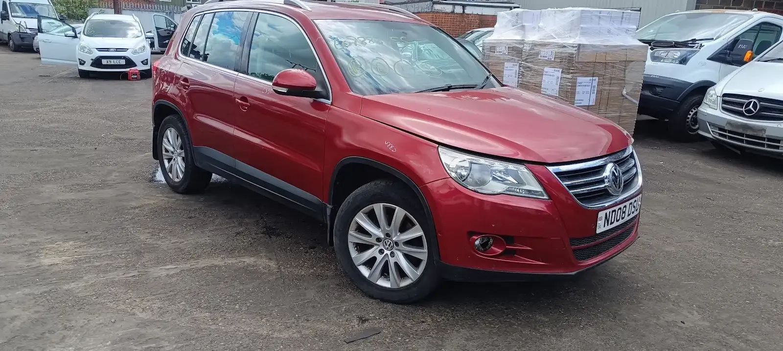 Dezmembrari / Dezmembrez Volkswagen Tiguan 2.0 CBAB cutie viteze KUG cod culoare LA3T